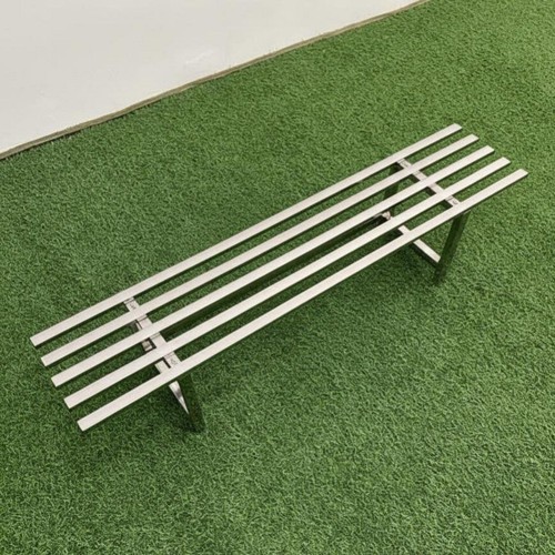 Single tier slatted bench - single-tier,